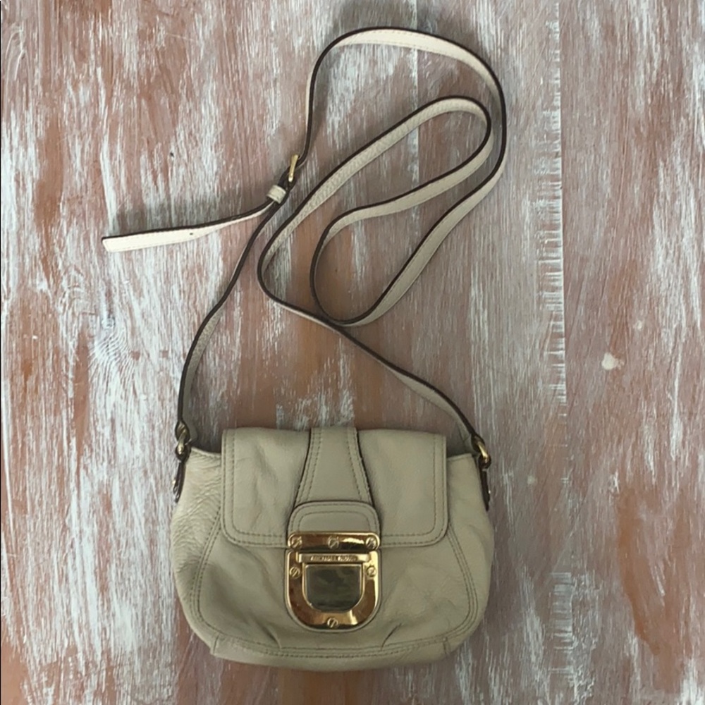 Michael Kors crossbody purse